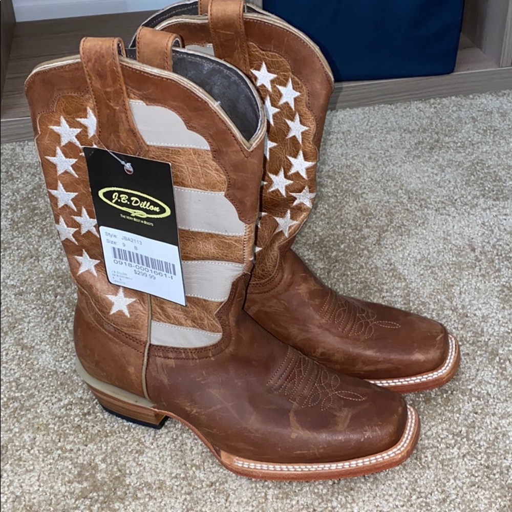 Brand new brown cowboy boots with tags
